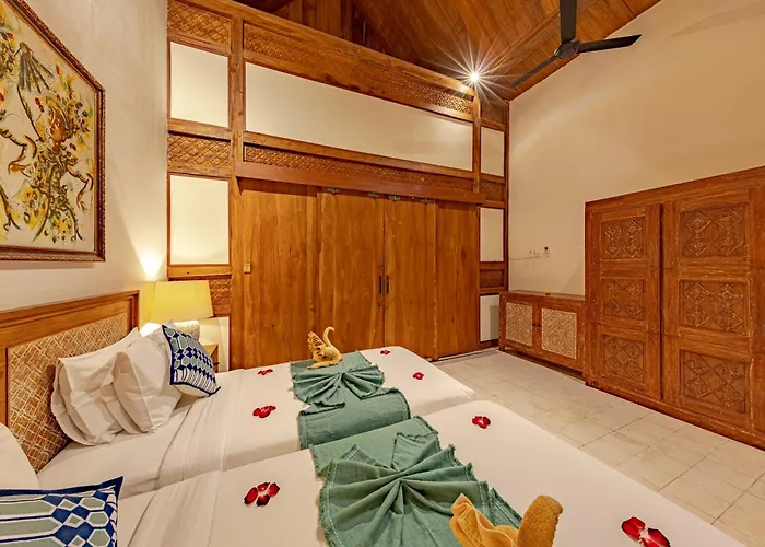 An Unique 3 Bdr Overlooking Rice Paddies *