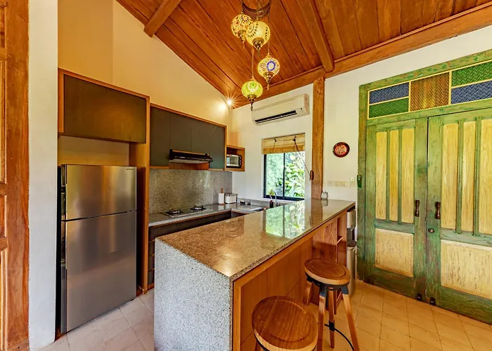 An Unique 3 Bdr Overlooking Rice Paddies Villa *